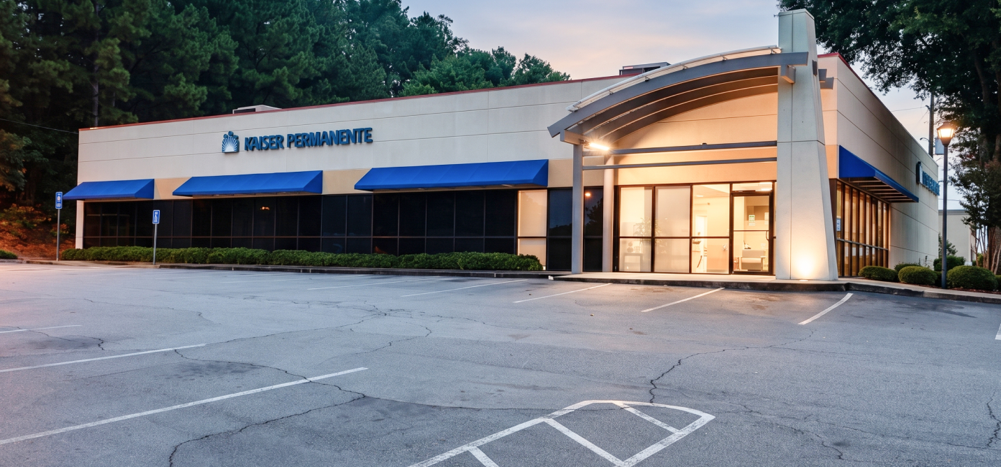 With high visibility in the heart of Downtown Snellville,